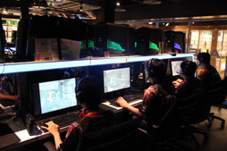 画像ギャラリー No.008のサムネイル画像 / 「AVA」のオフライン大会「AVARST 2013 Season2」決勝トーナメントに出場する精鋭8クランが決定