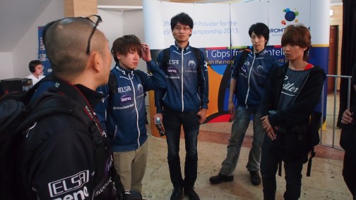 ���������꡼ No.008�Υ���ͥ������ / �롼�ޥ˥��ǳ��Ť��줿e-Sports�κ�ŵ��IeSF2013 World Championship��2���ܥ�ݡ��ȡ�AVA����˽о��DeToNator�ϥ�����ͽ��������