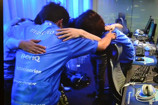 画像ギャラリー No.014のサムネイル画像 / 決勝戦まで勝ち進むのはどのクラン？ DeToNatorの活躍を追った「Alliance of Valiant Arms」国際大会「AIC 2014」2日めのレポートを掲載