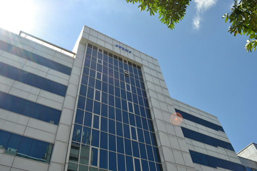 画像ギャラリー No.017のサムネイル画像 / 決勝戦まで勝ち進むのはどのクラン？ DeToNatorの活躍を追った「Alliance of Valiant Arms」国際大会「AIC 2014」2日めのレポートを掲載