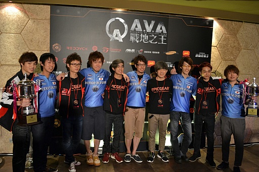 ������#003�Υ���ͥ���/AIC2014��������ɽahq-eSports Club��ͥ����������ɽDeToNator�Ϥ��Ȱ���ڤФ�2��