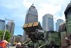 画像集#048のサムネイル/いくつもの神技が飛び交い,伝説が生まれたAVA国際大会「AIC2014」最終日レポート。準優勝となった日本代表・DeToNatorにも惜しみない拍手を