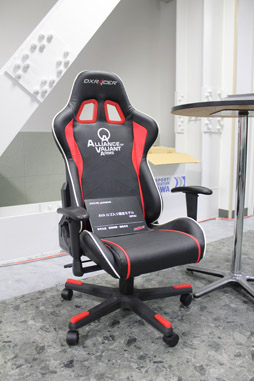 画像ギャラリー No.009のサムネイル画像 / 「AVARST2014 Season3」決勝戦が行われた,「Alliance of Valiant Arms」のオフラインイベントをレポート