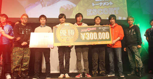 画像ギャラリー No.025のサムネイル画像 / 「AVARST2014 Season3」決勝戦が行われた,「Alliance of Valiant Arms」のオフラインイベントをレポート
