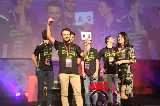 ���������꡼ No.007�Υ���ͥ������ / �������AVA��������ꤹ���AVA WORLD CHAMPIONSHIP 2015�פ����롣ͽ���������ޥå������񤬹Ԥ�줿AWC�쥻�ץ����ѡ��ƥ������ݡ���