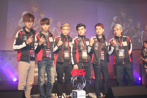 ���������꡼ No.013�Υ���ͥ������ / �������AVA��������ꤹ���AVA WORLD CHAMPIONSHIP 2015�פ����롣ͽ���������ޥå������񤬹Ԥ�줿AWC�쥻�ץ����ѡ��ƥ������ݡ���