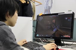 ���������꡼ No.012�Υ���ͥ������ / �֥������ե������פ˶��ϥץ쥤�Ρ֥���ǥåɥ⡼�ɡפ�������CFC 2012�����ԥ��󥯥���HollowMellow�פ�����θ��������ͤ��ݡ���