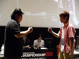 画像ギャラリー No.011のサムネイル画像 / 因縁の対決を制したHollowMellowが新王者の座に。「クロスファイアチャンピオンシップ2012 Season3」レポート