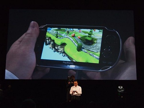 画像集#007のサムネイル/Wi-Fi，3G，左右アナログスティック搭載の次世代PSP「Next Generation Portable」，年末を皮切りに順次発売。「PlayStation Meeting」レポート【実況まとめ版】