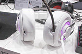 ꡼ No.009Υͥ / TGS 2013SteelSeries˵סΥ꡼ȯͽΥإåɥåȡSiberia Eliteפȡ9HפޤޤȥåƤߤ