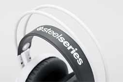 画像集#006のサムネイル/【PR】ゲーマー向けヘッドセット「SteelSeries Siberia v3」を試す。PCにゲーム機,モバイルに対応の新世代モデルは,新しい鉄板だ