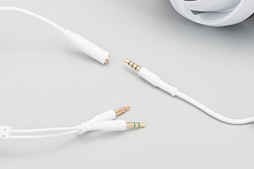 画像集#013のサムネイル/【PR】ゲーマー向けヘッドセット「SteelSeries Siberia v3」を試す。PCにゲーム機,モバイルに対応の新世代モデルは,新しい鉄板だ