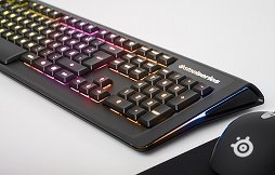 画像ギャラリー No.004のサムネイル画像 / SteelSeries,新作メカニカルキーボード「Apex M800」を発表。独自の薄型キースイッチが生む操作性の高さとカスタマイズ機能がウリ