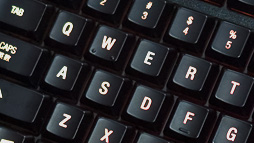 ꡼ No.018 | SteelSeriesοCEOС˻ᥤ󥿥ӥ塼Logitech GŷҤϡȳ3̤ΥǥХ᡼ɤƳΤ