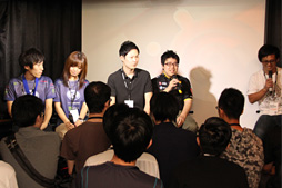 画像ギャラリー No.002のサムネイル画像 / SteelSeriesのファンイベントレポート。EVO2015ウルIV部門覇者のももち選手が凱旋し,次世代マウスの情報もちらり