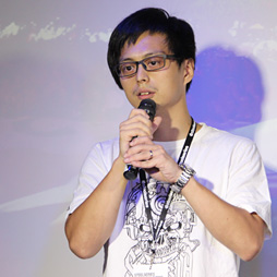 画像ギャラリー No.005のサムネイル画像 / SteelSeriesのファンイベントレポート。EVO2015ウルIV部門覇者のももち選手が凱旋し,次世代マウスの情報もちらり