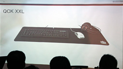 画像ギャラリー No.014のサムネイル画像 / SteelSeriesのファンイベントレポート。EVO2015ウルIV部門覇者のももち選手が凱旋し,次世代マウスの情報もちらり