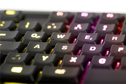 ���������꡼ No.005�Υ���ͥ������ / SteelSeries�������ޡ����������ܡ��ɤο�����ե饰���åס�Apex M800�פ�13���˹���ȯ�䡣���ꥸ�ʥ륭�������å���QS1�׺���