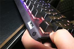 画像ギャラリー No.010のサムネイル画像 / SteelSeriesの「Apex Pro」はゲーマー向けキーボードに革命を起こすか? キーごとにアクチュエーションポイントを変更可能
