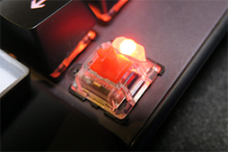 画像ギャラリー No.015のサムネイル画像 / SteelSeriesの「Apex Pro」はゲーマー向けキーボードに革命を起こすか? キーごとにアクチュエーションポイントを変更可能