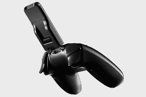 画像ギャラリー No.005のサムネイル画像 / Android向けワイヤレスゲームパッド「Stratus+」がSteelSeriesから12月23日発売。PCとのUSB接続も可能