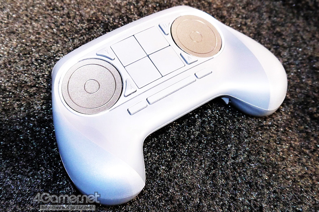画像集/ValveのPC用ワイヤレスゲームパッド「Steam Controller」が国内販売開始。ゲームを家庭内でストリーミング配信する
