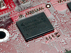 画像集#010のサムネイル/Radeon HD 2600 XT×2を搭載のデュアルGPUカード「Gemini 3」レビュー掲載