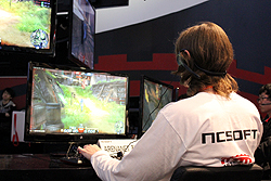 ꡼ No.034Υͥ / G-Star 2011ϡGuild Wars 2ץץ쥤ݡȡ饯ᥤ󥰤ѡʥ륹ȡ꡼ʥߥå٥Ȥ˿Ƥߤ