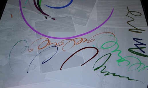 画像ギャラリー No.006のサムネイル画像 / 「国際FPD展 Display 2011」に見る立体視や電子ペーパー,タッチスクリーン技術の最先端動向