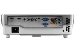 画像ギャラリー No.001のサムネイル画像 / 1mの距離で65インチの画面を表示，BenQの短焦点フルHDプロジェクタが5月に発売