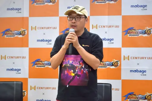 画像ギャラリー No.003のサムネイル画像 / 「KOF98 IF」リリース記念発表会レポート。公式コスプレイヤーに就任したえなこさん，南あみさんが作品の魅力をアピール