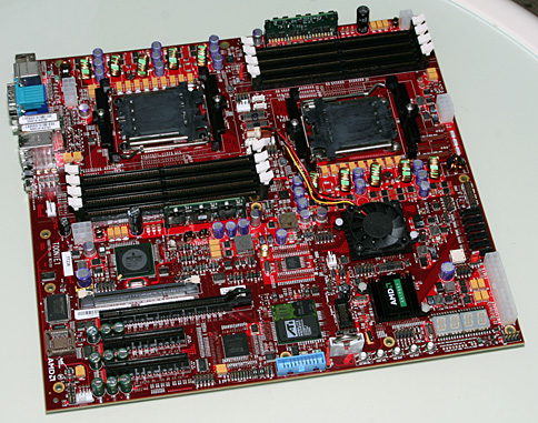 画像集#007のサムネイル/AMD,ハイエンドCPU製品群のロードマップを披露。2010年までは苦しい戦いが続く?