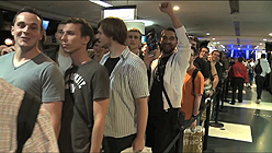 画像ギャラリー No.011のサムネイル画像 / あの名作RTSシリーズ最新作「Starcraft II: Wings of Liberty」が12年ぶりに,ついにリリース。世界同時ローンチに各地で熱狂!