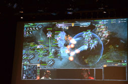 画像ギャラリー No.009のサムネイル画像 / 「第2回 eスポーツ JAPAN CUP」開催。2代目チャンピオンの座をかけて争われた激戦の模様をレポート