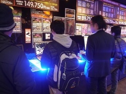 画像ギャラリー No.005のサムネイル画像 / イタリア人コスプレイヤーによる「修羅」，聖夜の街に降臨！「ELSWORD」の魅力をアピールしたPRイベントレポート