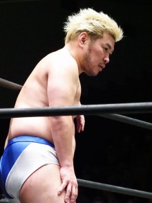 画像ギャラリー No.006のサムネイル画像 / 男色ディーノのゲイムヒヒョー ゼロ:第467回「『UFC 3』のリアリティ」