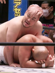 画像ギャラリー No.002のサムネイル画像 / 男色ディーノのゲイムヒヒョー ゼロ:第633回「『バイオハザード ヴィレッジ』は緊張感の持続が凄い」