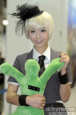 ���������꡼ No.012�Υ���ͥ������ / 4Gamer��1���֤򿶤��֤��Weekly 4Gamer��2011ǯ11��12����11��18��ʬ