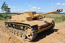 ���������꡼ No.017�Υ���ͥ������ / 4Gamer��1���֤򿶤��֤��Weekly 4Gamer��2013ǯ8��31����9��6��