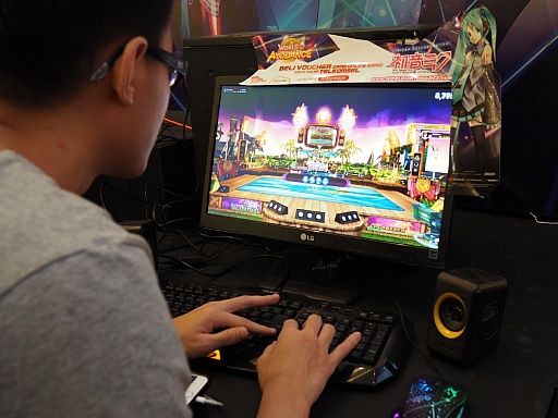 画像ギャラリー No.013のサムネイル画像 / 「カウンターストライクオンライン」の世界大会がインドネシアで開催中。日本代表チームVeliaSからのコメントを紹介