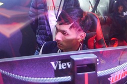 画像ギャラリー No.017のサムネイル画像 / 日本代表がベスト4入りを果たす! 「カウンターストライクオンライン」世界大会「CSOWC 2016」後半戦の様子をお届け