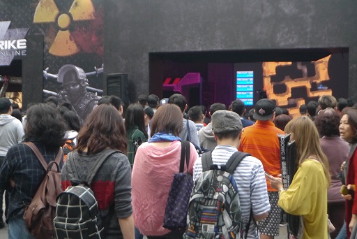 画像ギャラリー No.038のサムネイル画像 / 日本代表がベスト4入りを果たす! 「カウンターストライクオンライン」世界大会「CSOWC 2016」後半戦の様子をお届け