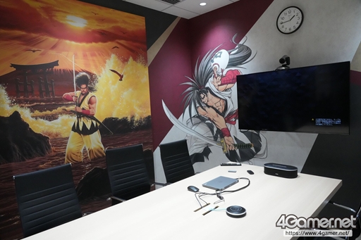 画像ギャラリー No.021のサムネイル画像 / SNK本社の開発現場に潜入。ロビーを改装したモーションキャプチャスタジオや,「新世界楽曲雑技団」のベースなど,歴史と進化を感じるスタジオツアーをレポート