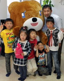 画像ギャラリー No.003のサムネイル画像 / 「天空の魔法ガーデン」,クマのバブちゃんが一般家庭を訪問