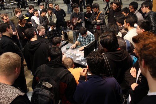 ���������꡼ No.007�Υ���ͥ������ / TCG�֥ޥ��å����������㥶��󥰡פ��������긢����ĥ��å��ˤƳ��롣�����ǹ����Υǥ奨��򤷤��ȸ���