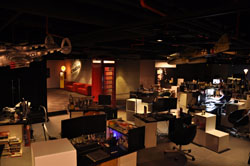 ���������꡼ No.024�Υ���ͥ������ / ��Ω����16ǯ��1500�͵��Ϥδ�Ȥ���Ĺ�������Ѥ�Gamania�������ܼҥӥ��ˬ�䤷����饤�󥲡��೫ȯ�䥢�˥�����θ���ʤɤ򸫤��Ƥ��ä�