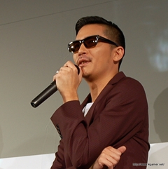 画像ギャラリー No.026のサムネイル画像 / 名越稔洋氏,Zeebraさんが登場した「CR龍が如く 見参!」プレス発表会をレポート。同製品にはZeebraさんの新曲「Money In My Pocket」も収録