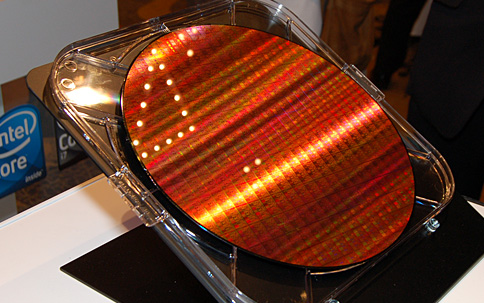 画像集#008のサムネイル/Intel,Core i7プロセッサ&X58チップセットを正式発表。CPUの重要性を訴えるカプコンに今後の話を聞いてみた