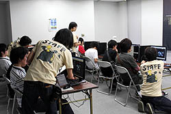 ���������꡼ No.007�Υ���ͥ������ / �����緿���åץǡ��ȡȥڥåȥ����ƥ�ɤ��о�����餫�ˡ��֥ɥ饴��ͥ��ȡפΥ��ե饤�󥤥٥�ȡ�Battle Tournament 2011 in Osaka�פ�����