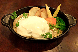 画像集#003のサムネイル/「Wizardry」の世界観を体験できるレストランが11月27日より期間限定オープン